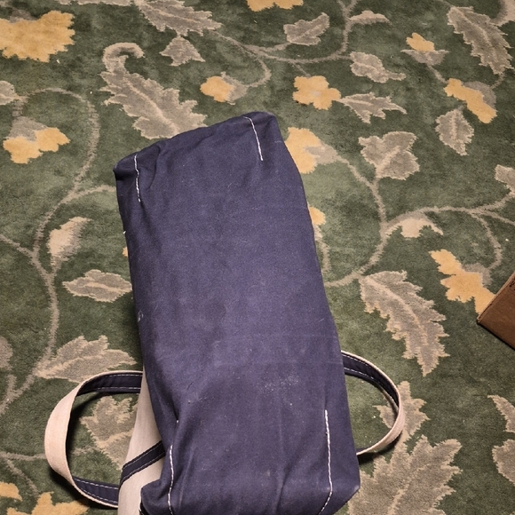 Stylish Navy and Cream Tote Bag - Picture 7 of 11